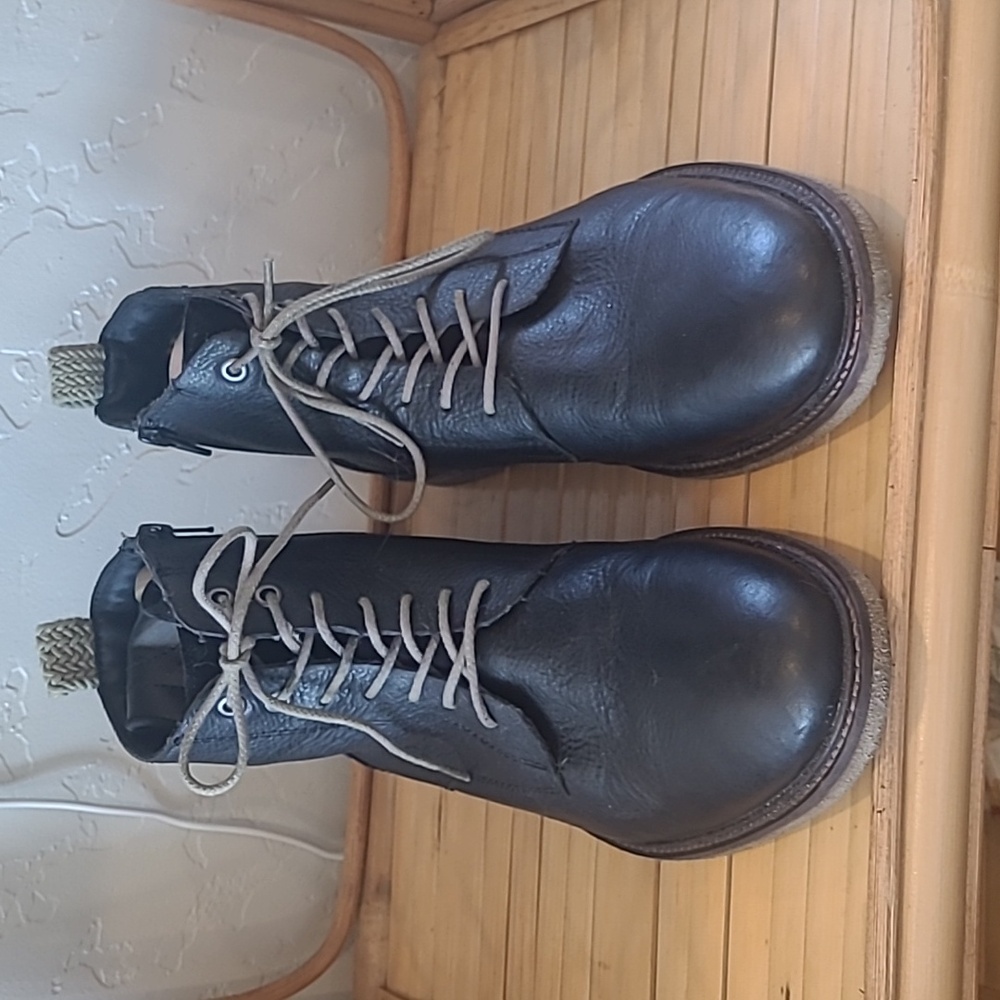 Men's Modern Fiction Leather Chukka Boot Size 11